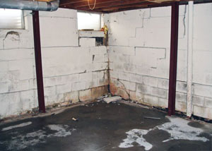A failed, rusty i-beam foundation wall system installed in Circleville.